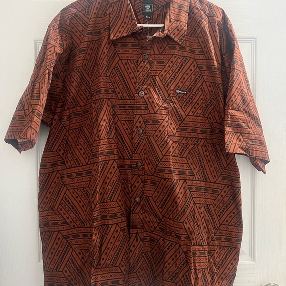 Tanoa Hawaii Button Up Shirt - Picture 2 of 5